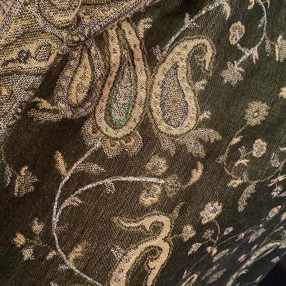 New imported forest green Diva pashmina. - Picture 2 of 2